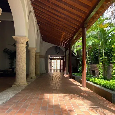 Incredible 2br With Ac In Ciudad Amurallada * Cartagena